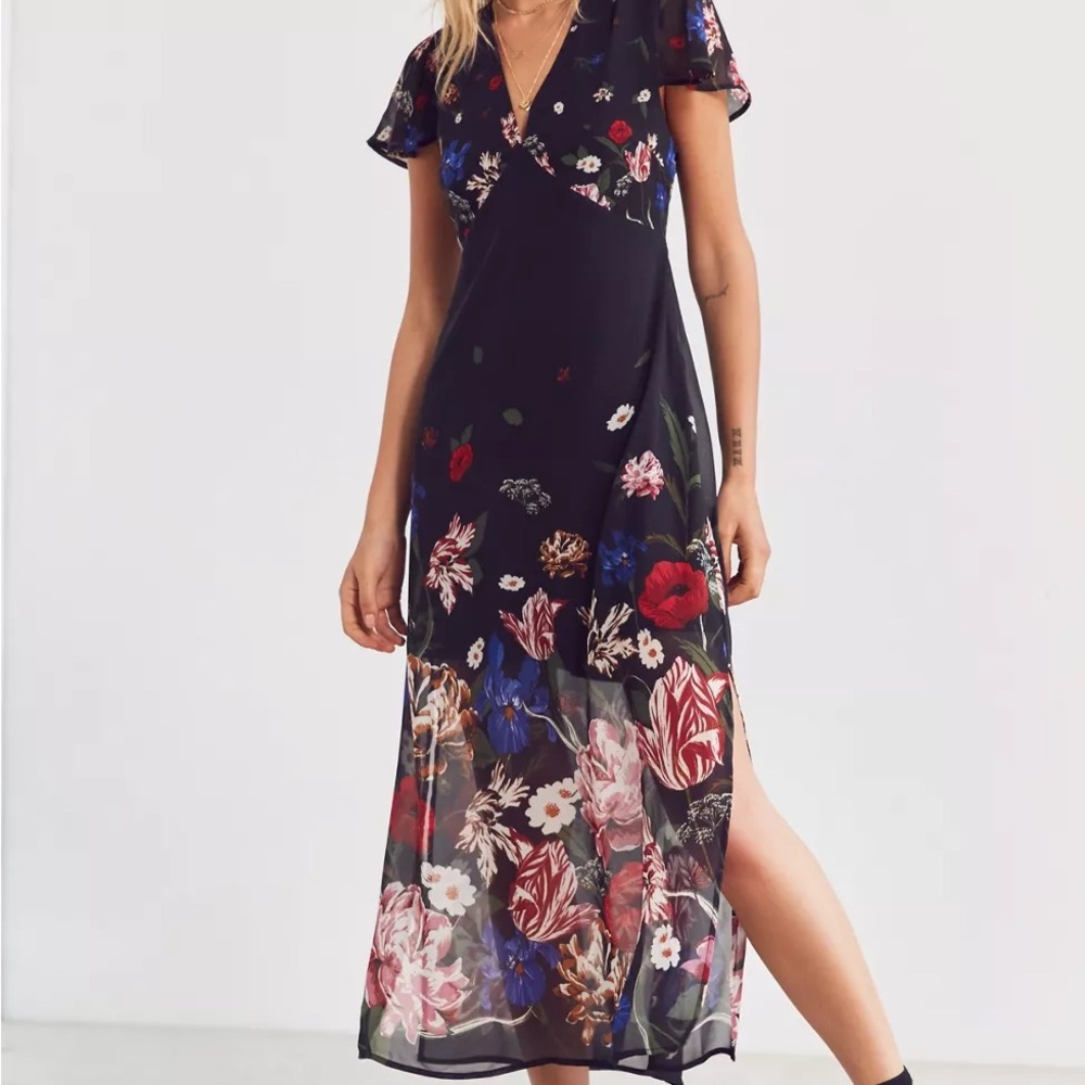 Kimchi Blue Black Midi Dress with Flutter Sleeves and V-Neck
